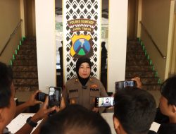 Mobil Terbakar di Depan Masjid Jamik Sumenep, Dua Korban Kritis