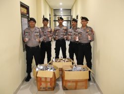 Polisi Amankan Ratusan Botol Arak Bali Merk Barong