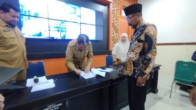 Dinas PUTR Sumenep Teken Kontrak Swakelola Pengeboran Air Bersih di 13 Desa