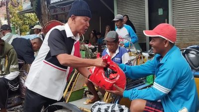 Ribuan Abang Becak di Sumenep Terima Zakat Mal dari Ketua Banggar DPR RI