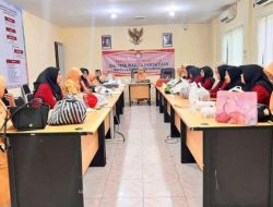 Lewat Daun dan Warna, DWP Bappeda Sumenep Gali Potensi Perempuan Desa