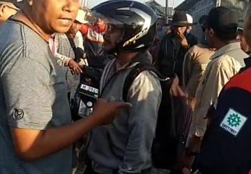 Dinilai Tebang Pilih Tertibkan Penggarap Lahan, Nelayan Blokade Saluran Air Milik PT Garam